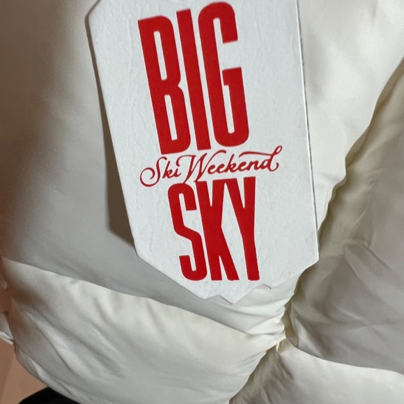 White Puffer Tote Bag -Padded- Quilted- Big Sky Ski Weekend - Picture 3 of 6